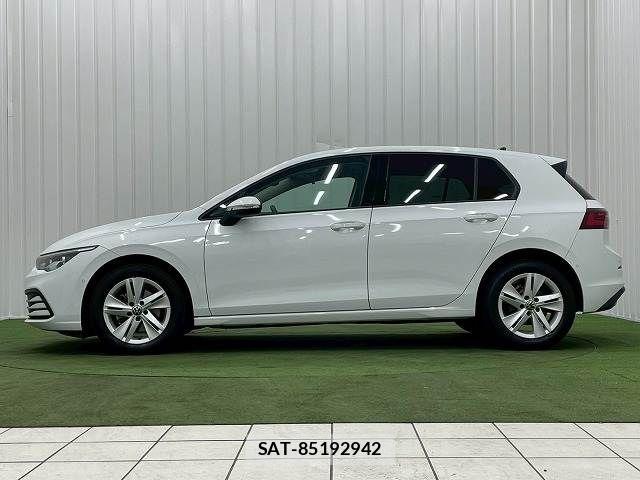 VolksWagen GOLF 2023-06 7360463-13