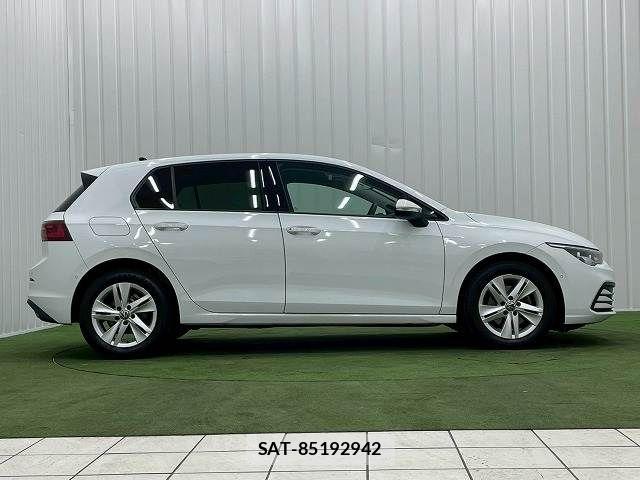 VolksWagen GOLF 2023-06 7360463-14