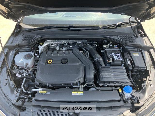 VolksWagen GOLF 2021-06 7394837-14