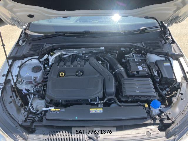 VolksWagen GOLF 2021-08 7394839-13