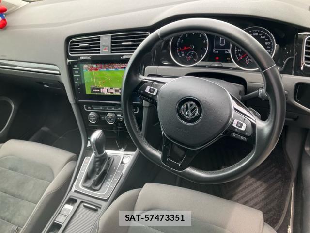VolksWagen GOLF 2017-08 7458819-15