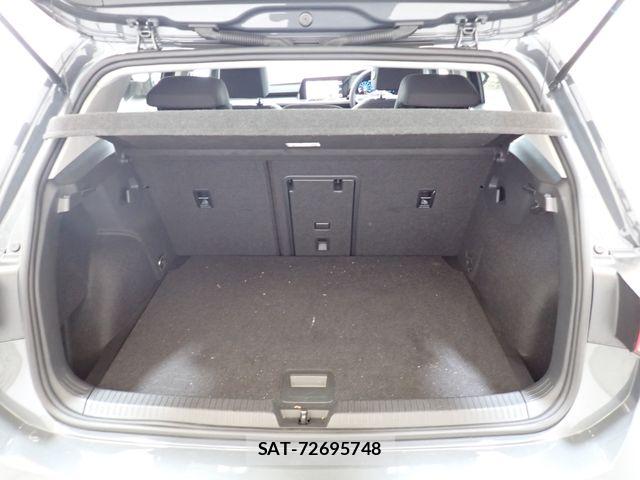 VolksWagen GOLF 2021-09 7503707-24