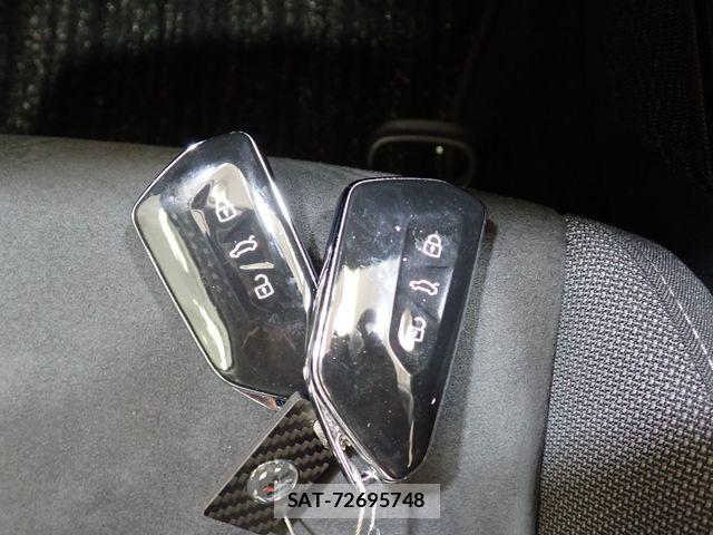 VolksWagen GOLF 2021-09 7503707-28