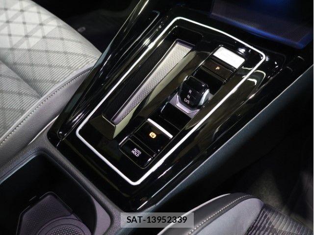 VolksWagen GOLF 2023-12 7563079-23