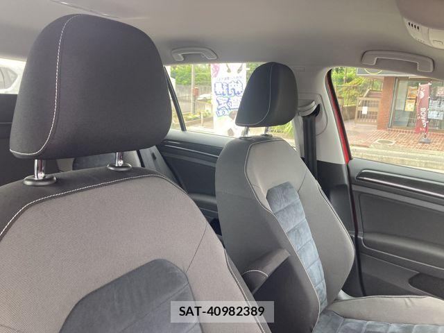 VolksWagen GOLF 2016-02 7621315-20