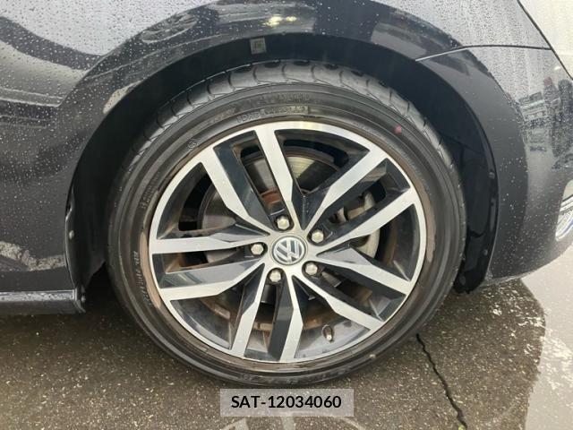 VolksWagen GOLF 2013-07 7621316-9