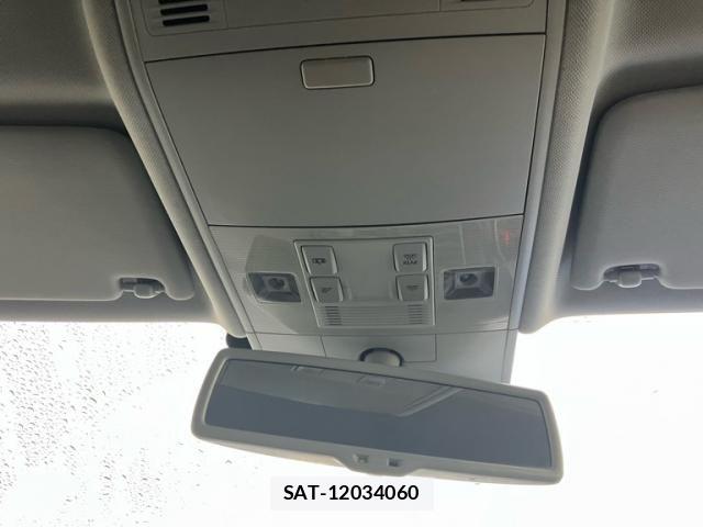 VolksWagen GOLF 2013-07 7621316-25
