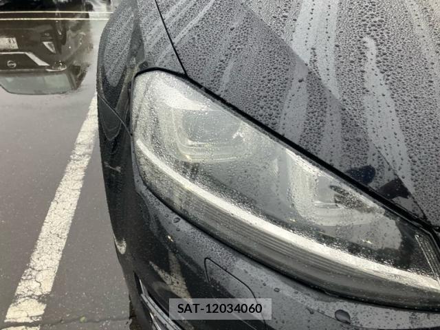 VolksWagen GOLF 2013-07 7621316-2