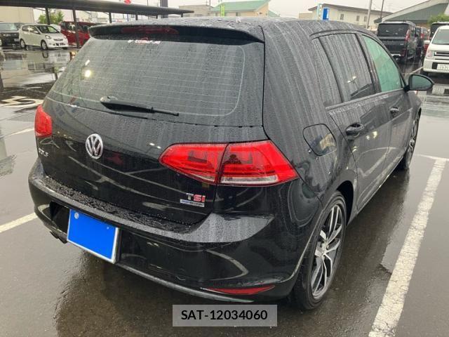 VolksWagen GOLF 2013-07 7621316-3