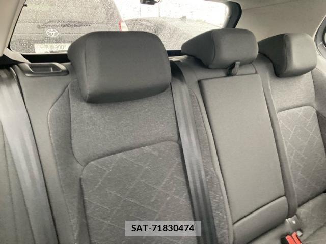 VolksWagen GOLF 2023-08 7621311-10