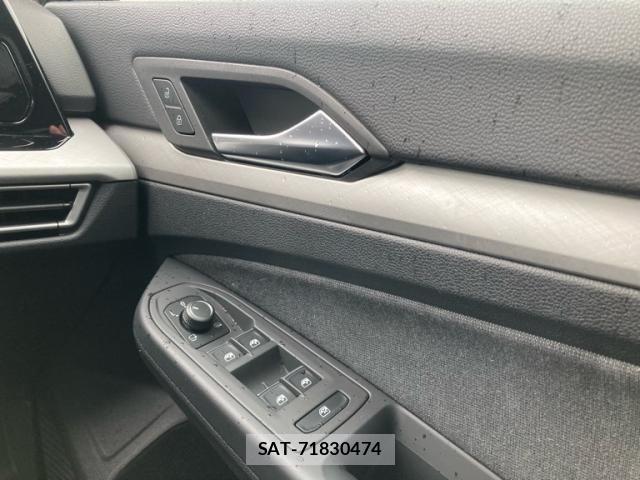 VolksWagen GOLF 2023-08 7621311-13