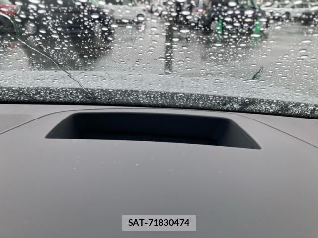 VolksWagen GOLF 2023-08 7621311-21