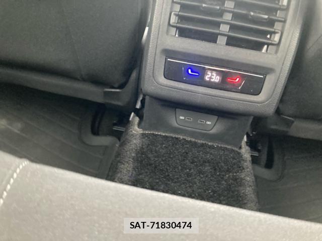 VolksWagen GOLF 2023-08 7621311-23