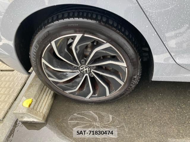VolksWagen GOLF 2023-08 7621311-7