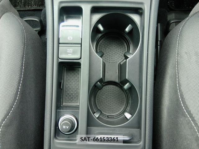 VolksWagen GOLF 2019-04 7621312-23