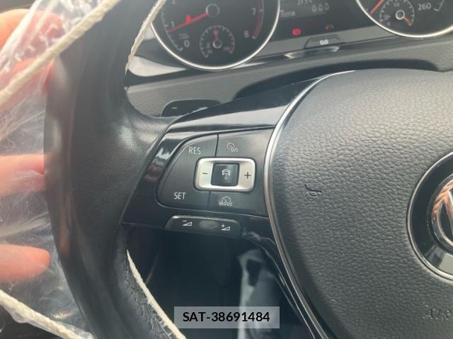 VolksWagen GOLF 2016-10 7621313-14