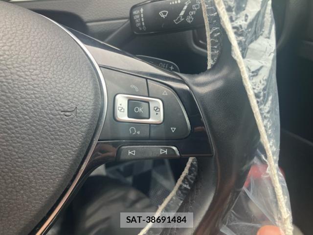 VolksWagen GOLF 2016-10 7621313-15