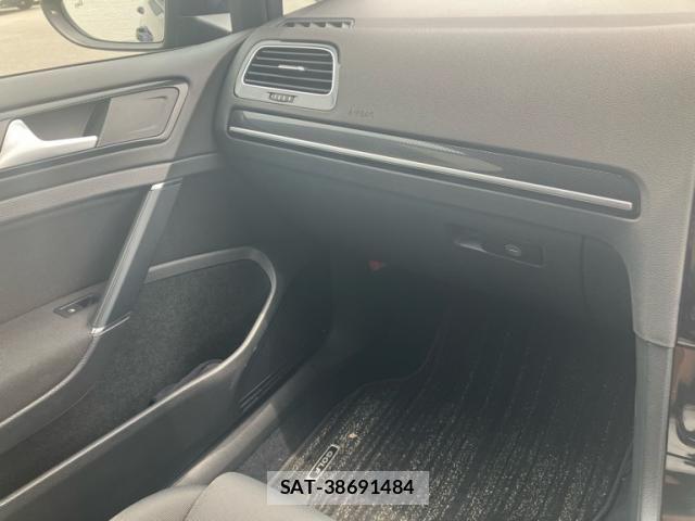 VolksWagen GOLF 2016-10 7621313-20