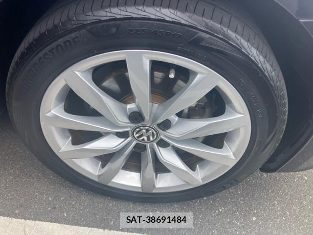 VolksWagen GOLF 2016-10 7621313-4
