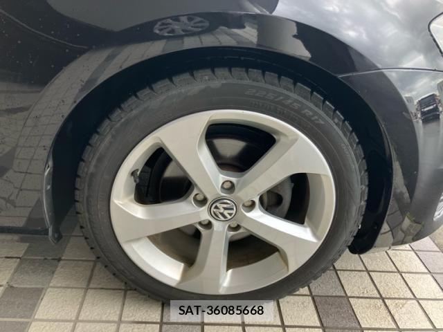 VolksWagen GOLF 2015-07 7621314-11