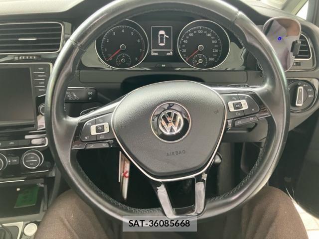 VolksWagen GOLF 2015-07 7621314-18