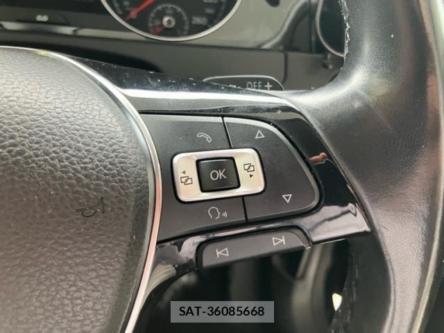 VolksWagen GOLF 2015-07 7621314-19