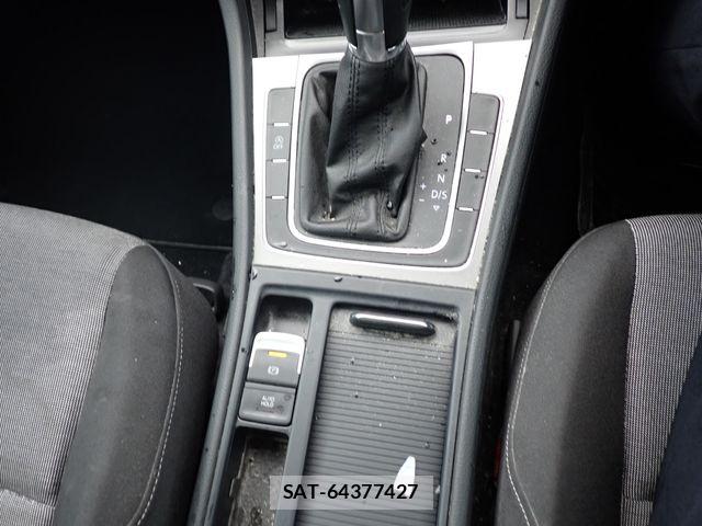 VolksWagen GOLF 2013-09 7730692-10