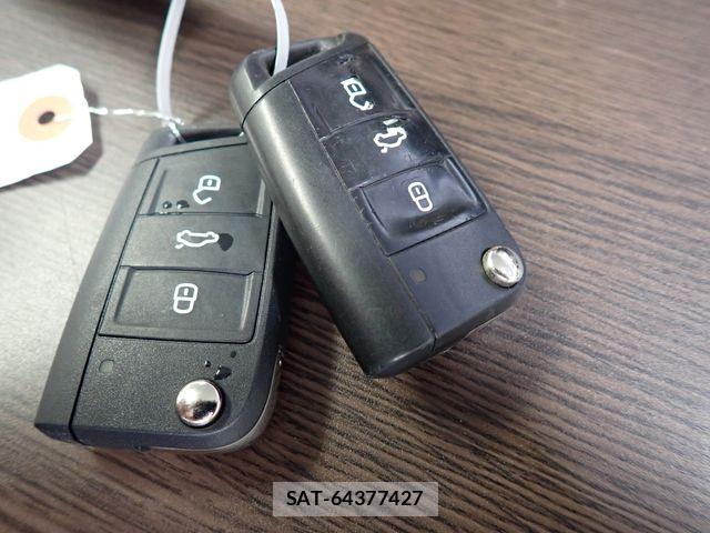 VolksWagen GOLF 2013-09 7730692-22