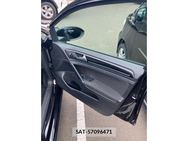 VolksWagen GOLF 2014-05 7730701-16