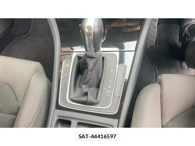 VolksWagen GOLF 2014-01 7730702-15