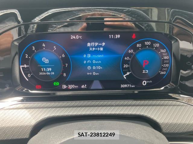 VolksWagen GOLF 2021-06 7730696-16