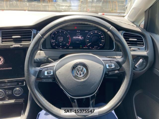 VolksWagen GOLF 2017-06 7730698-12