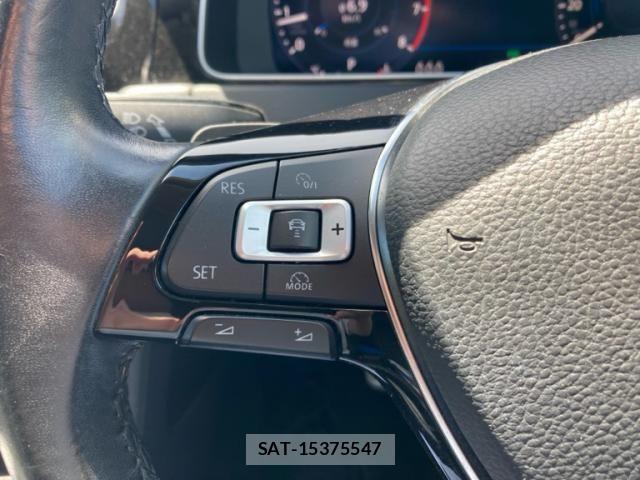 VolksWagen GOLF 2017-06 7730698-14