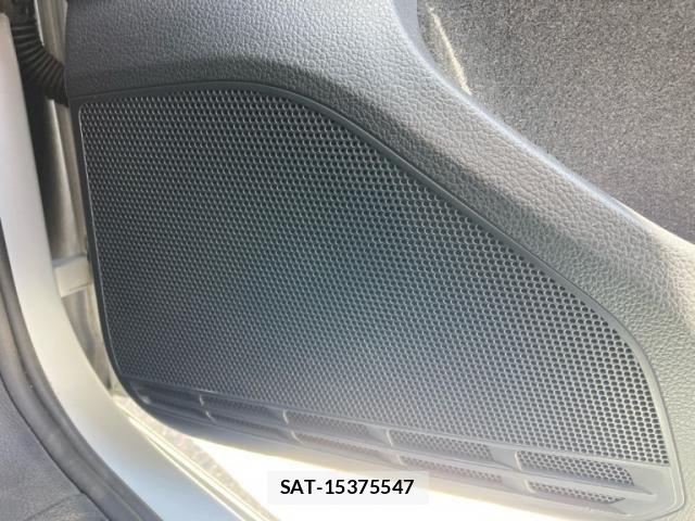 VolksWagen GOLF 2017-06 7730698-16