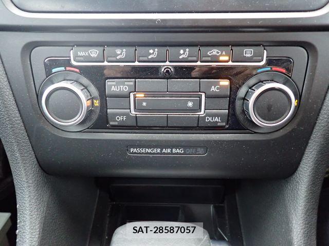 VolksWagen GOLF 2009-06 7730691-14