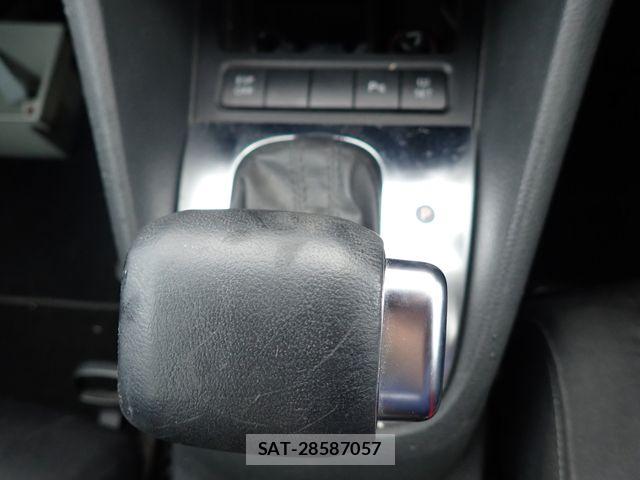 VolksWagen GOLF 2009-06 7730691-15