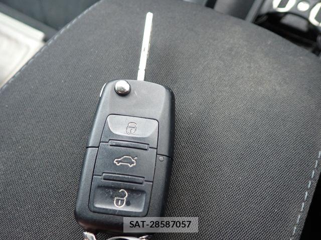 VolksWagen GOLF 2009-06 7730691-25