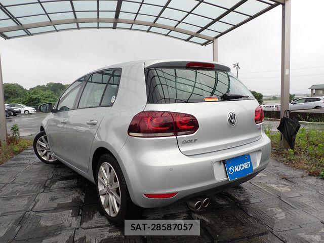 VolksWagen GOLF 2009-06 7730691-2