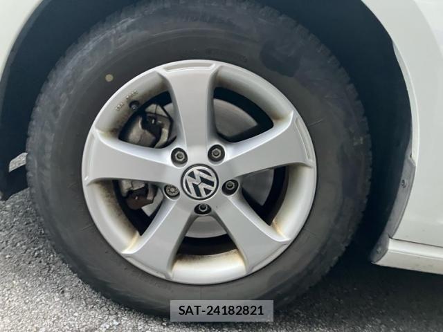 VolksWagen GOLF 2015-02 7730699-19