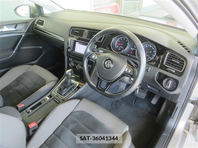 VolksWagen GOLF 2013-07 7730700-4