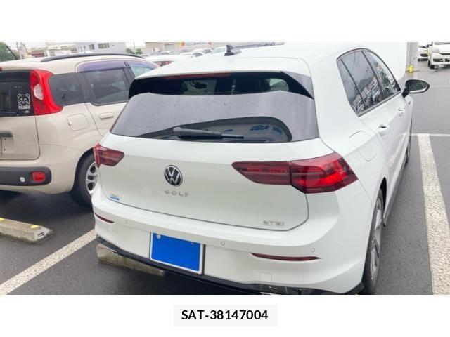 VolksWagen GOLF 2021-07 7730695-10