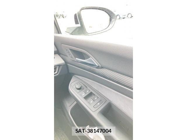 VolksWagen GOLF 2021-07 7730695-25