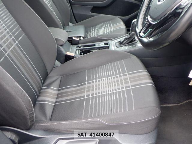 VolksWagen GOLF 2015-07 7730689-21