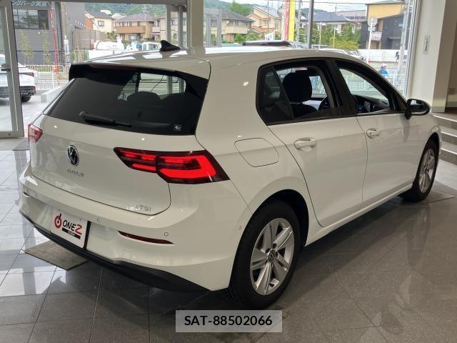 VolksWagen GOLF 2022-02 7730693-17