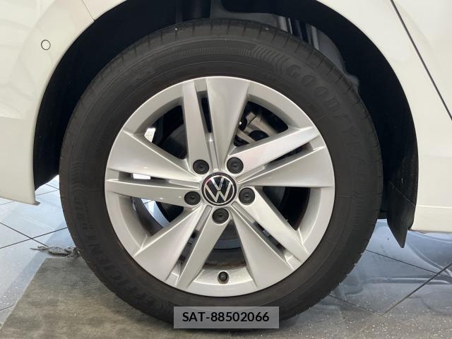 VolksWagen GOLF 2022-02 7730693-22