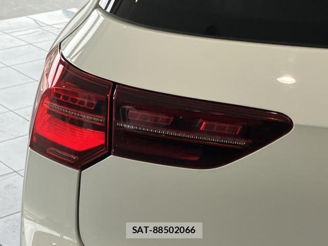 VolksWagen GOLF 2022-02 7730693-23