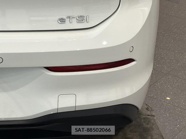 VolksWagen GOLF 2022-02 7730693-27