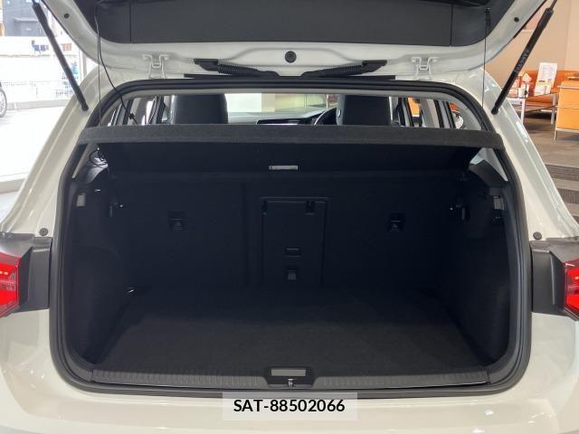 VolksWagen GOLF 2022-02 7730693-28
