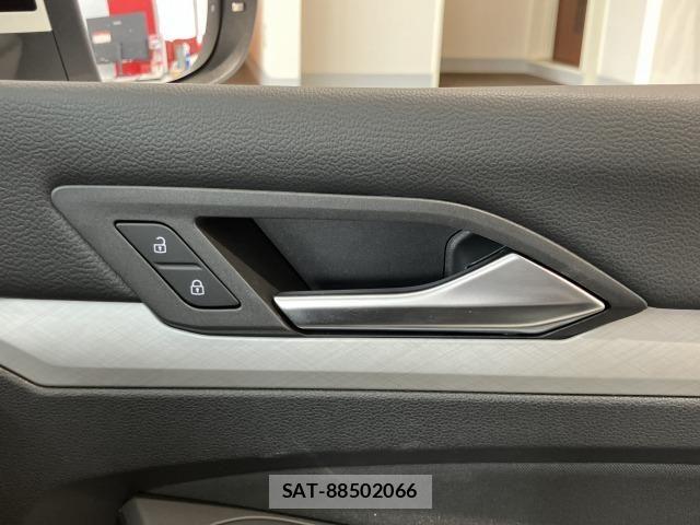 VolksWagen GOLF 2022-02 7730693-4