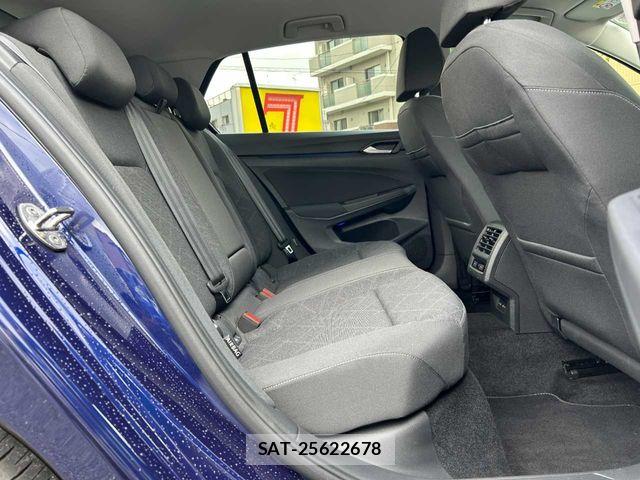 VolksWagen GOLF 2021-08 7790490-21